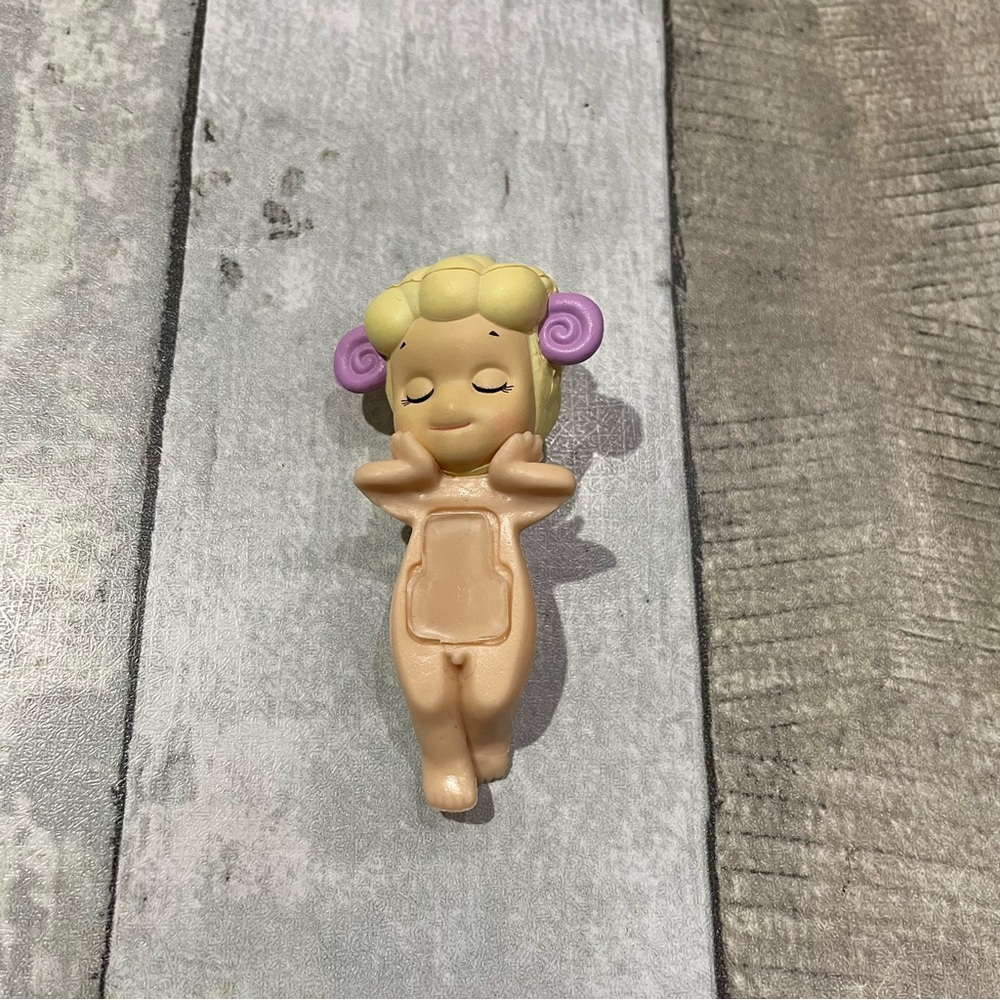 Sonny Angel Hippers Dreaming Sleeping series Sheep Ram attach me mini figure